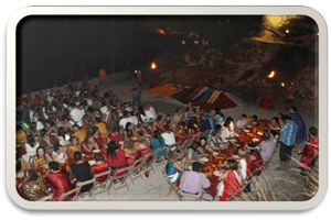 Cena Romana en la cueva negra